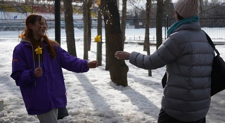 Создали букеты своими руками, чтобы порадовать горожанок