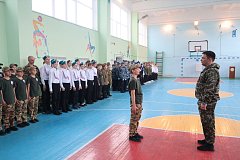 Учителя физической культуры Лысогорского района сегодня принимают поздравления с праздником
