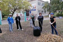 Жители Лысогорского района приняли участие в  общеобластном субботнике