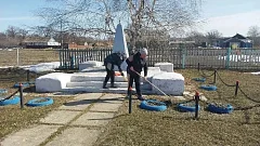 Лысогорцы приняли участие в первом весеннем субботнике