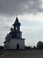 Вокруг храма в Невежкино устанавливают забор