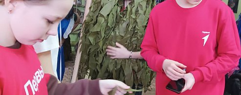 Первые поздравили женщин-волонтеров Лысогорского района с праздником