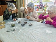 КЦСОН Лысогорского района организовал к исторической дате велопробег и сбор посылок бойцам на передовую