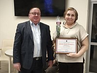 Главный редактор газеты "Призыв64" Оксана Чадаева награждена почетной грамотой министерства информации и массовых коммуникаций Саратовской области