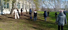 Ученики и педагоги школы поселка Гремячий приняли участие в субботнике