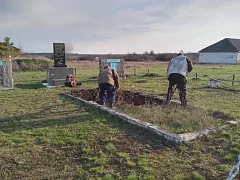 В Атаевке привели в порядок памятник героям Великой Отечественной войны