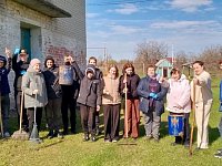 Ученики и педагоги школы поселка Гремячий приняли участие в субботнике