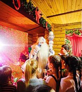 Ребята из школы села Новая Красавка съедили в гости к Деду Морозу