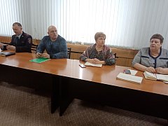 В АДМИНИСТРАЦИИ РАЙОНА. Антитеррористическая защищенность избирательных участков будет находиться на особом контроле
