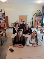 В Лысогорской школе №1 встретились выпускники разных лет