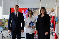 В Лысых Горах прошло торжественное вручение паспортов юным гражданам