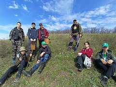 Экоактивисты Лысых Гор провели субботник на особо охраняемой природной территории