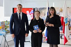 В Лысых Горах прошло торжественное вручение паспортов юным гражданам