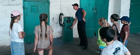 Экскурсия в КФХ: школьники из Новой Красавки познакомились с сельским хозяйством