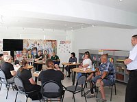 В Лысых Горах состоялась встреча руководителя Комитета семей воинов Отечества с участниками специальной военной операции и членами их семей