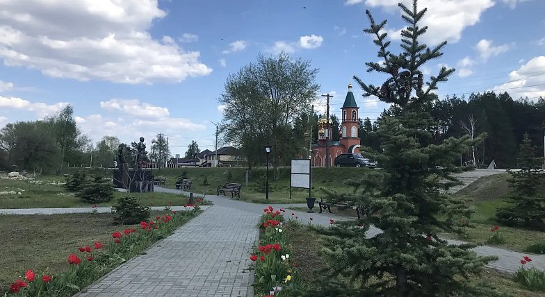 В Лысых Горах продолжаются субботники на объектах, которые были благоустроены благодаря федеральной программе «Формирование комфортной городской среды» национального проекта «Инфраструктура для жизни»