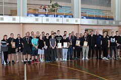 В Лысогорском районе определили лучших волейболистов среди мужских команд