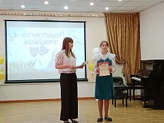 В сиянии музыки и красок искусство снова радость нам несет