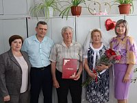 В ЛЕТОПИСЬ ЮБИЛЯРОВ СЕМЕЙНОЙ ЖИЗНИ ЗАНЕСЕНЫ СУПРУГИ ПОТРИКЕЕВЫ