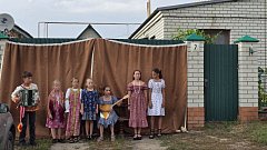 В микрорайоне Графщина прошел детский концерт, организованный самими жителями
