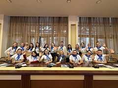 Учитель из Лысых Гор приняла участие в VII областном форуме молодых педагогов «Диалоги на Волге»