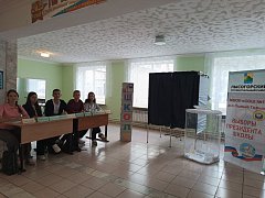 В Лысогорской школе №1 подведены итоги выборов президента ученического самоуправления