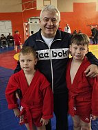 Самые маленькие лысогорские самбисты вновь пополнили копилку медалей района