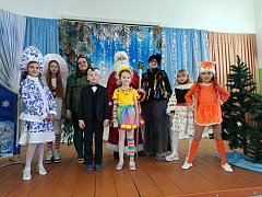 В школе села Большая Дмитриевка состоялась долгожданная премьера спектакля под ёлкой