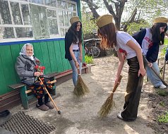 Лысогорский комплексный центр социального обслуживания участвует в акции «80 Добрых Дел к Победе»