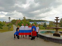 Первые Лысогорского района присоединились к акции «Символ народа»