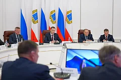 Депутаты обсудили с Губернатором меры по повышению уровня жизни жителей региона