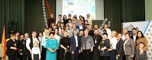 «От чернильницы до цифры. Мы связь времен»: школа №1 р.п. Лысые Горы отметила 90-летний юбилей