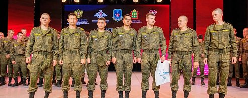 Саратовские гвардейцы завершили участие в окружных сборах