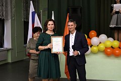 «От чернильницы до цифры. Мы связь времен»: школа №1 р.п. Лысые Горы отметила 90-летний юбилей