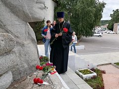 В Лысых Горах почтили память погибших в годы Великой Отечественной войны