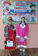 В рамках Года единства народов России Октябрьский СДК провел познавательное мероприятие «Калейдоскоп народов России»