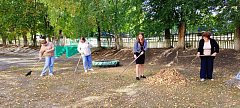 Жители Лысогорского района приняли участие в  общеобластном субботнике