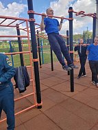 В Лысых Горах пожарные сдали нормативы ГТО