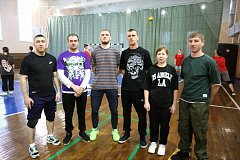 Волейболисты Лысогорского района выясняют, какая команда сильнее