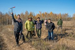Лысогорские юннаты приняли участие в акции «Посади лес»