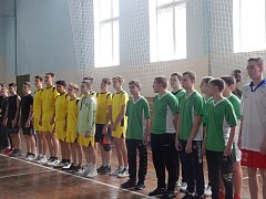 В Лысых Гор прошли соревнования по баскетболу в рамках проекта «КЭС-БАСКЕТ»