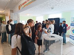 В Лысогорской школе №1 подведены итоги выборов президента ученического самоуправления