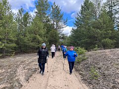 «Серебряные» волонтеры Центра социального обслуживания Лысогорского района приняли участие во всероссийской акции «10 000 шагов к жизни», которое ежегодно объединяет более миллиона человек по всей стране