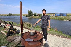 Семейный отдых на природе: молодой предприниматель из Лысогорского района выбрал свою нишу