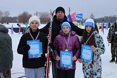 «Лыжня России»: спортивный праздник собрал жителей Лысогорского района на лыжне