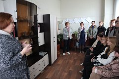 Редактор газеты «Призыв 64» рассказала школьникам о том, как создается газета