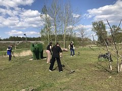 В Лысых Горах продолжаются субботники на объектах, которые были благоустроены благодаря федеральной программе «Формирование комфортной городской среды» национального проекта «Инфраструктура для жизни»