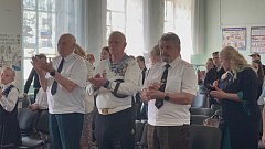 В школу села Широкий Карамыш передана на вечное хранение копия Знамени Победы