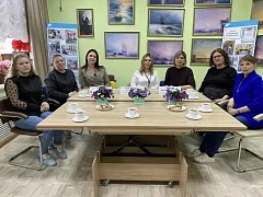 В День беременных в Комплексном центре социального обслуживания населения Лысогорского района провели тематическое мероприятие