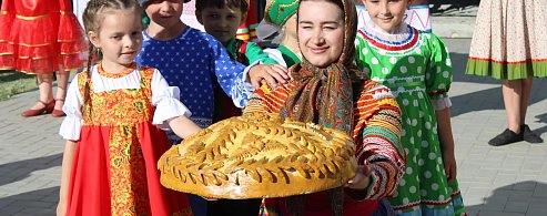 Лысые Горы — это мы! Как район отметил главный государственный праздник